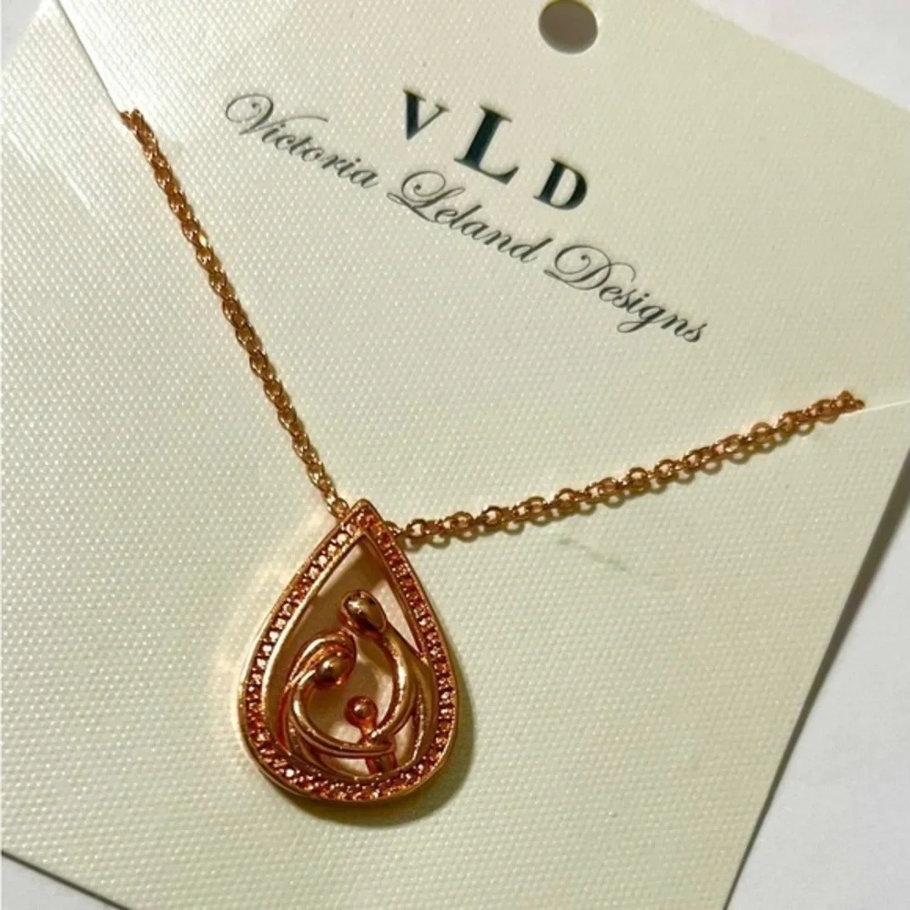 Victoria Leland Designs, necklace, unit L - Picture 1 of 2